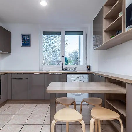 Apartment Oasis Urbaine For 8 Near To Paris